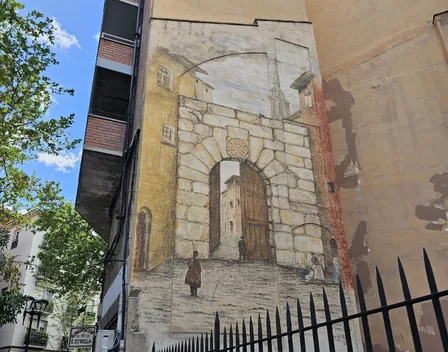 Mural de la Puerta del Sol o La Portaza – pintor en Zaragoza